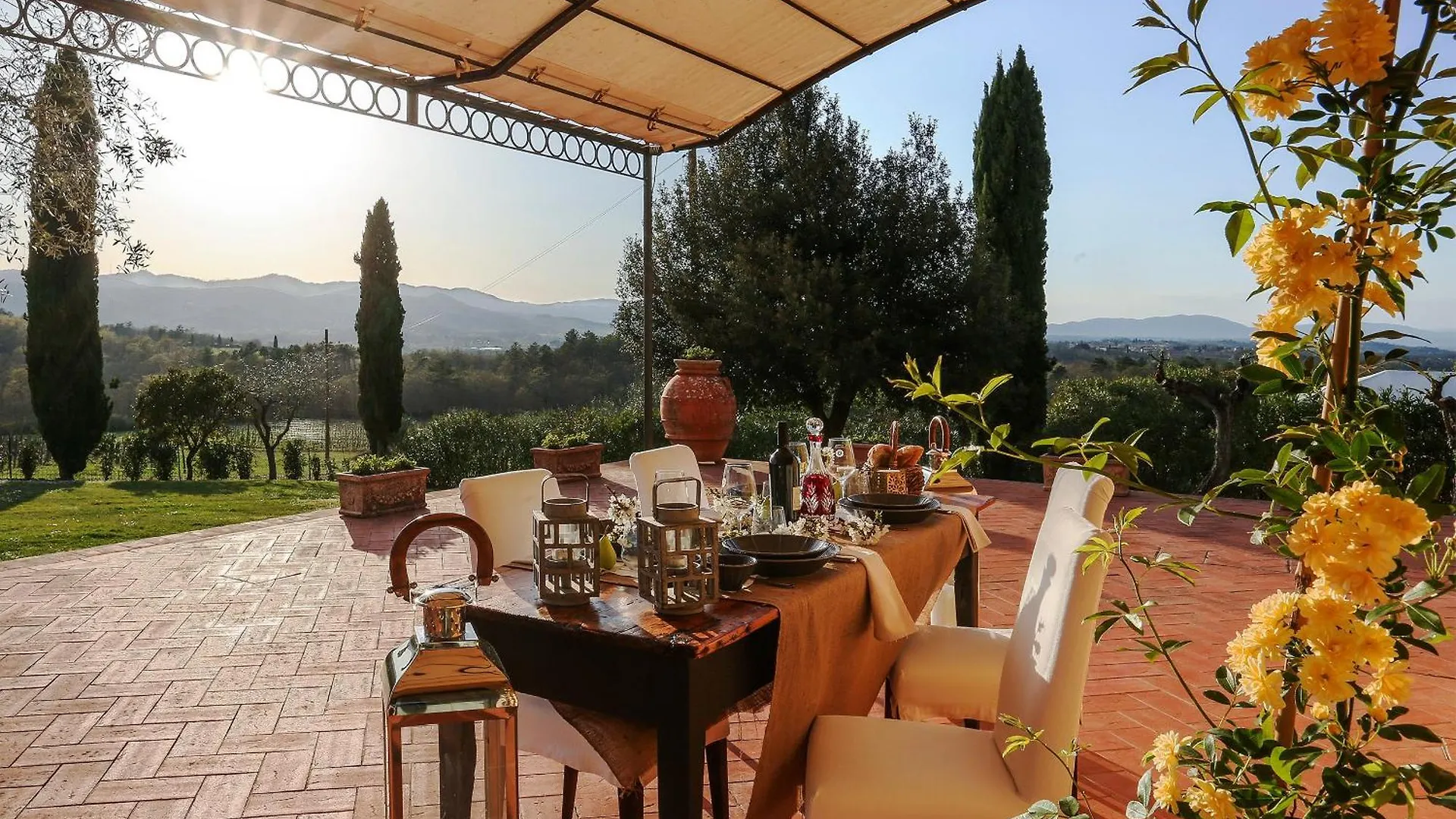 Borgo Iesolana Pension Bucine Landhuis