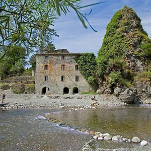 Vakantieboerderij Agriturismo Mulin Del Rancone, Camporgiano